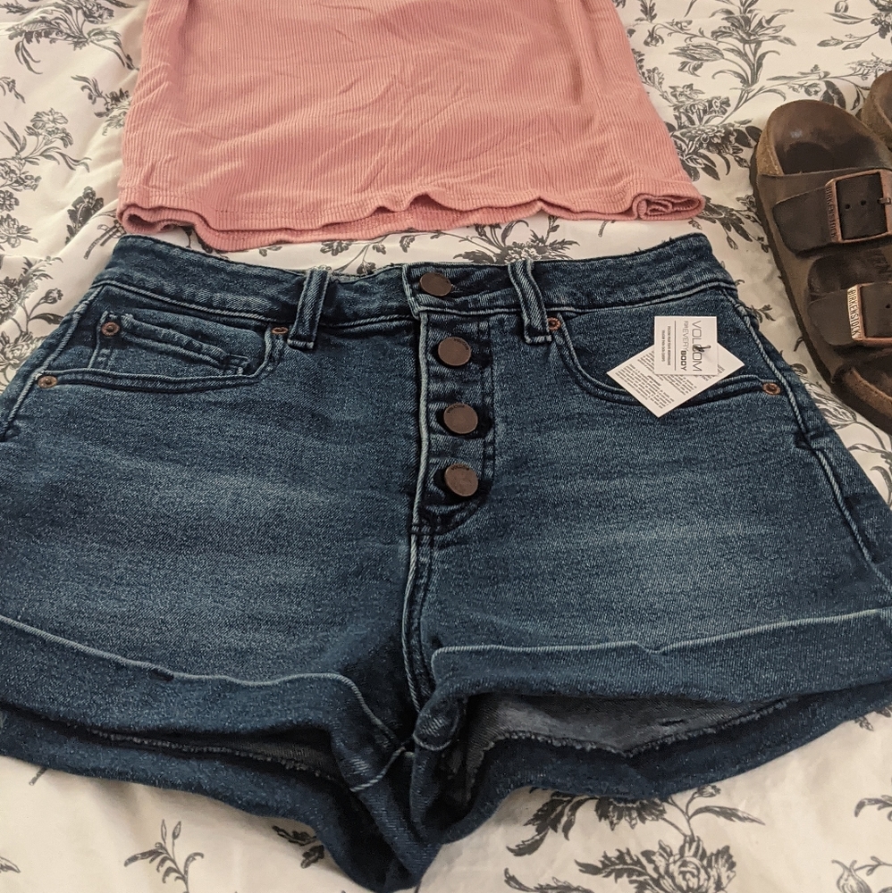 Volcom button up Jean shorts